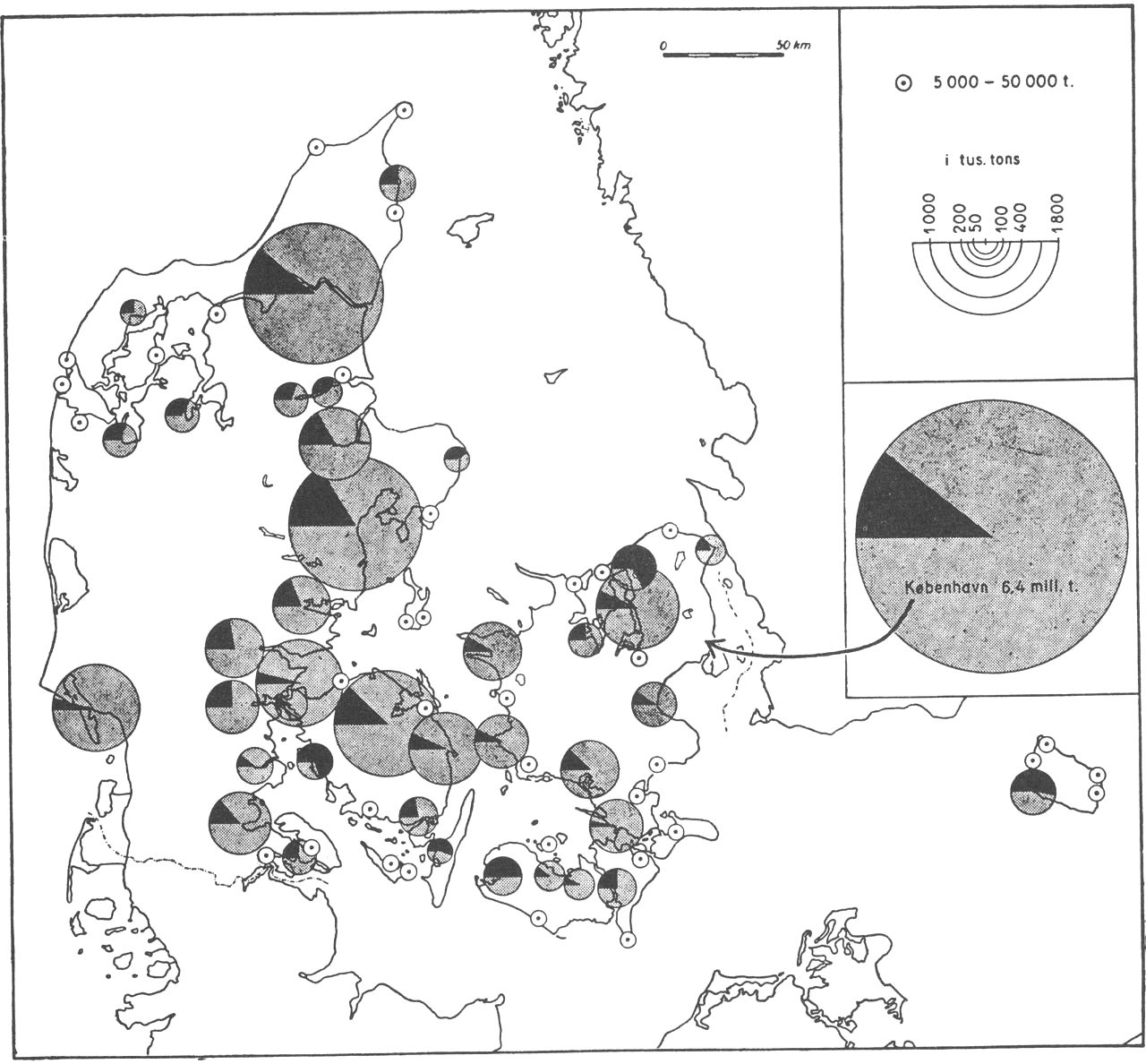 (Kort). Udlossede godsmængder i danske havne 1955 (heri ikke medregnet færgefart). Den sorte sektor angiver de varemængder, der kommer fra andre danske havne. Hvor de udlossede ladninger i alt er mindre end 5000 t, er havnen ikke medtaget.