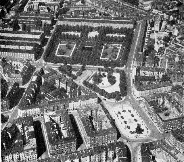 (Foto). Det ydre Vesterbro omkring Enghave Plads og Enghaveparken set fra luften.