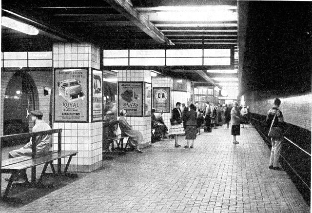 (Foto). Nørreport station på Boulevardbanen, Københavns eneste underjordiske banegård.