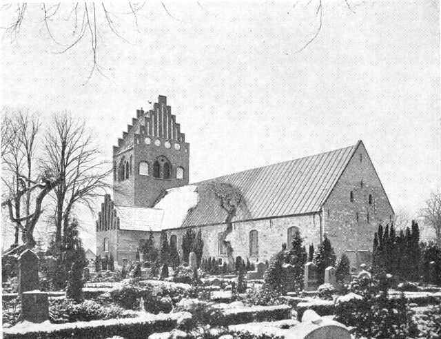 (Foto). Tårnby kirke.