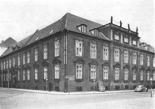 (Foto). Moltkes Palæ (nu Håndværkerforeningen).
