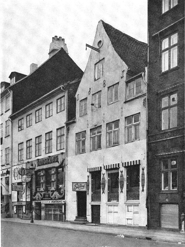 (Foto). Nyhavn 9, opført 1681.