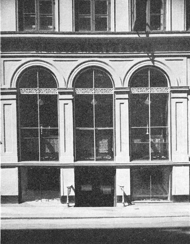 (Foto). I.G. Schwartz og søns butik, Sværtegade 3.