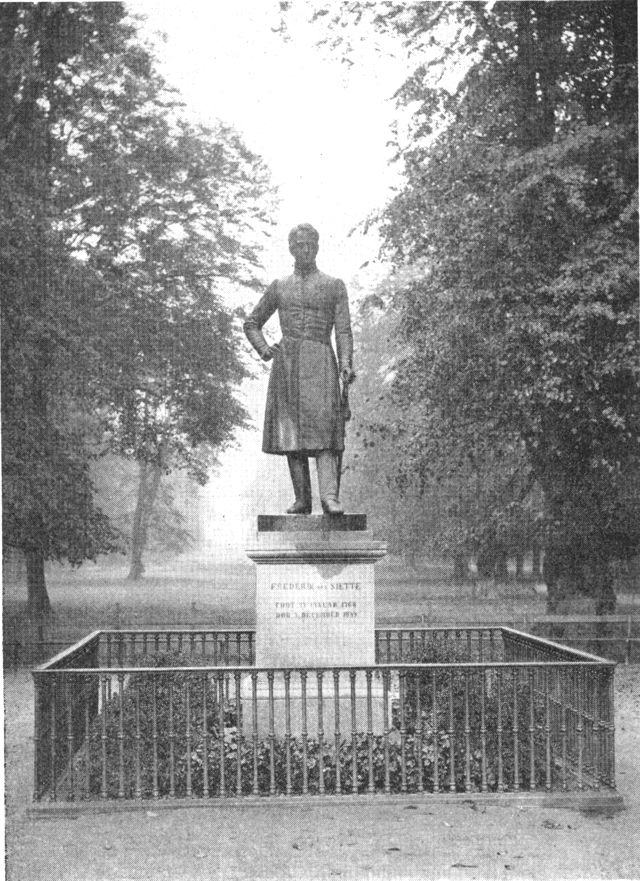 (Foto). Frederik VI’s statue i Frederiksberg Have.