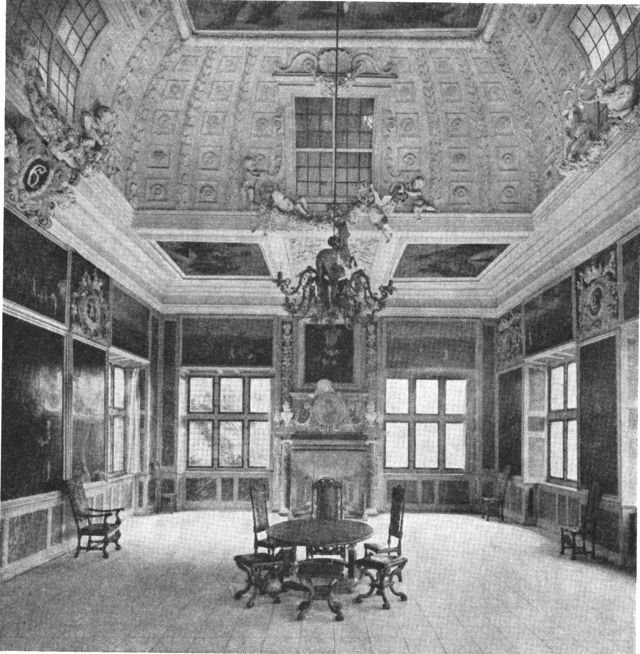 (Foto). Audienssalen (eller Conseilsalen) på Frederiksborg, indrettet 1681–88.