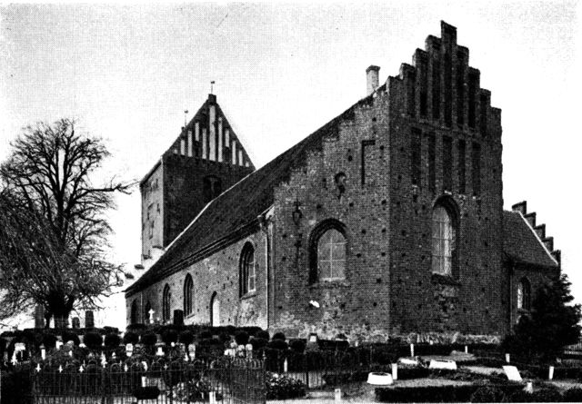 (Foto). Holmstrup kirke.