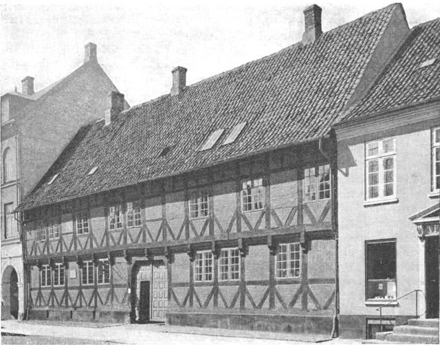 (Foto). Den gamle kro (Foss’ gård). Nu hjemsted for Sorø amts historiske museum.