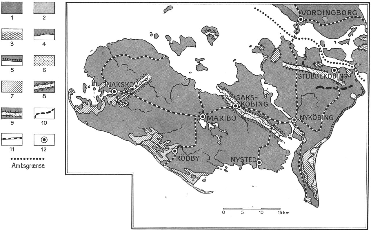(Kort). 1. Ungt morænelandskab, overvejende lerbund.2. Ungt morænelandskab, overvejende sandbund.3. Marint forland. 4. Stenalderhavets højeste kystlinie. 5. Større kystklinter. 6. Klitlandskab. 7. Inddæmmet areal. 8. Smeltevandsdal, udformet uden for isranden. 9. Tunneldal, udformet under gletsjerisen. 10. Ås. 11. Jernbanelinie. 12. Købstad.Efter Geodætisk Instituts skolevægkort. 1:250.000 og Atlas over Danmark 1:750.000. Redaktør: Axel Schou.