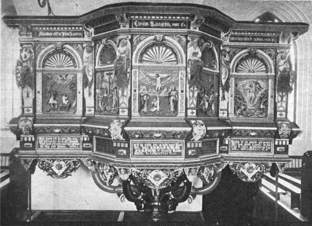 (Foto). Prædikestol fra 1630 i Nakskov kirke.