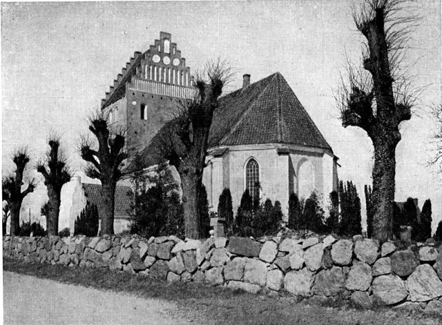 (Foto). Nørre Vedby kirke.