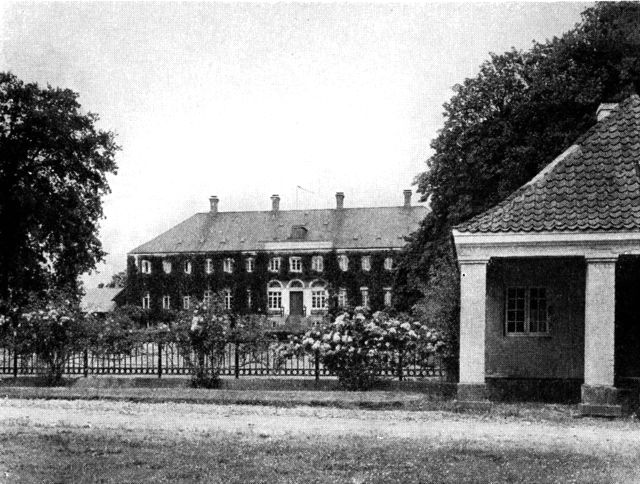 (Foto). Egebjerggård.