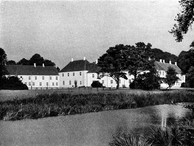 (Foto). Wedellsborg.