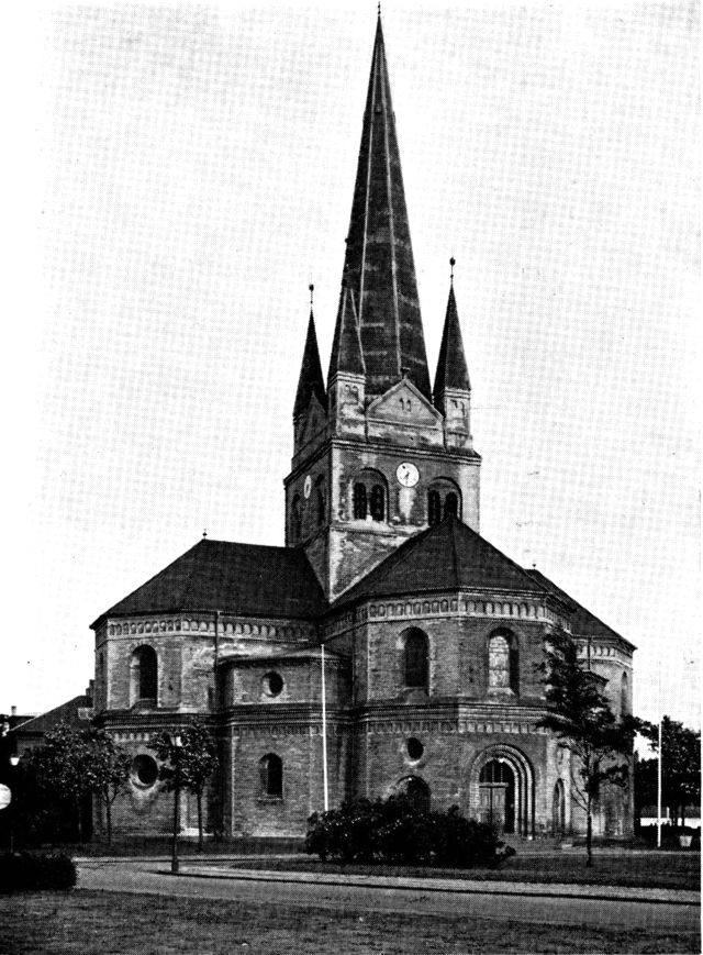 (Foto). Kirken i Frederikshavn. Opført 1890–92.