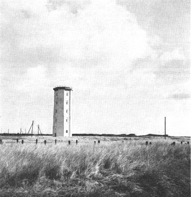 (Foto). Skagens gamle fyrtårn, »det hvide fyr«. Opført 1745.