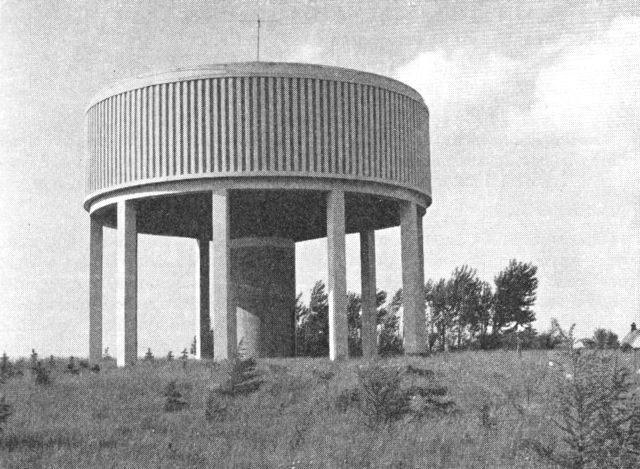 (Foto). Det nye vandtårn ved Brønderslev. Opført 1954.