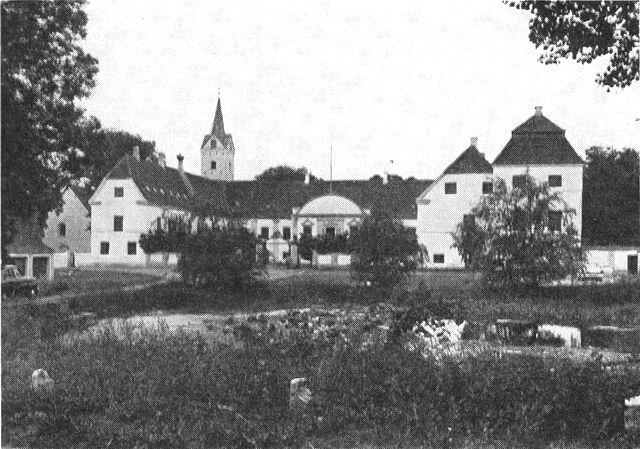 (Foto). Dronninglunds hovedbygning set fra nord.