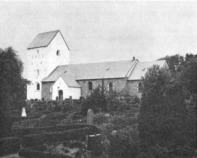 (Foto). Gøl kirke set fra syd.