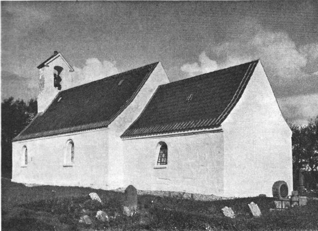 (Foto). Kallerup kirke set fra sydøst.