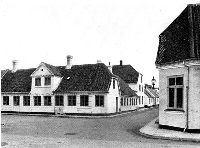 (Foto). Hjørnet af Strandgade og Mellemgade.