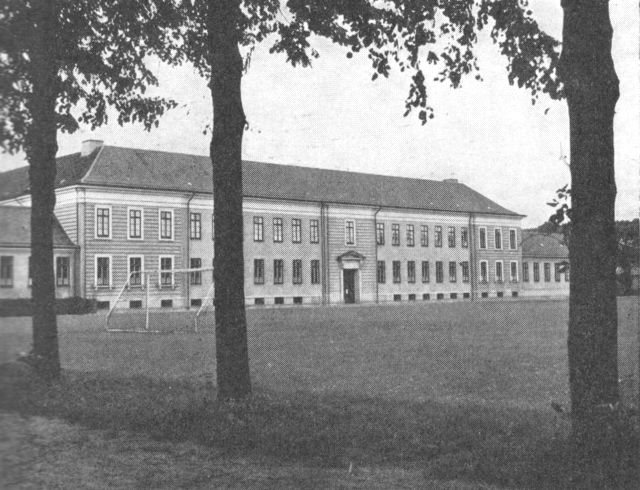 (Foto). Randers Statsskole. Opført 1923–25.
