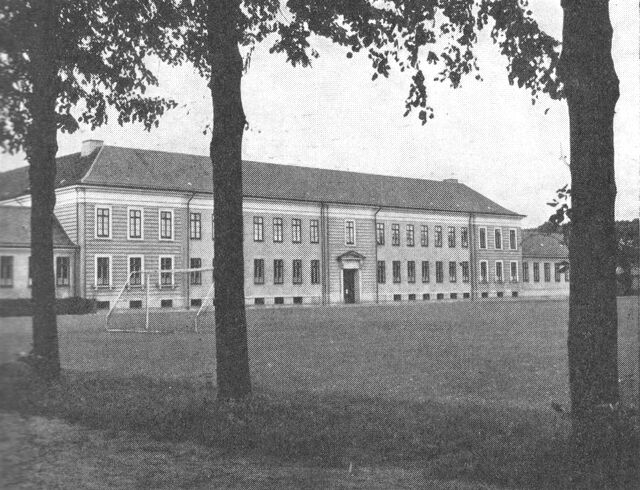 (Foto). Randers Statsskole. Opført 1923–25.