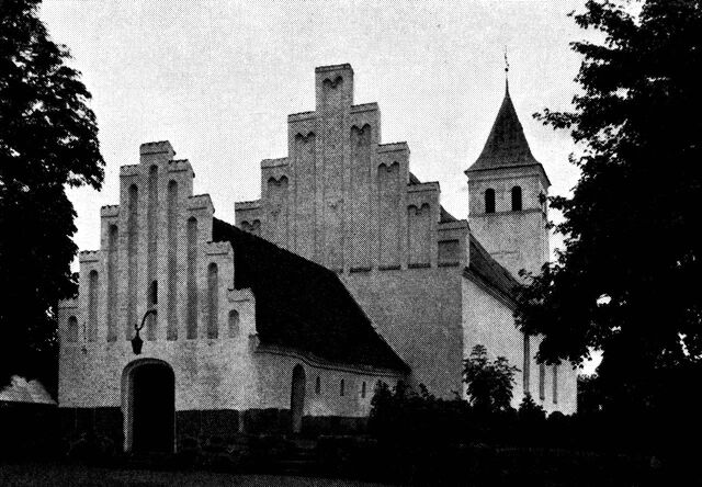 (Foto). Voldum kirke.