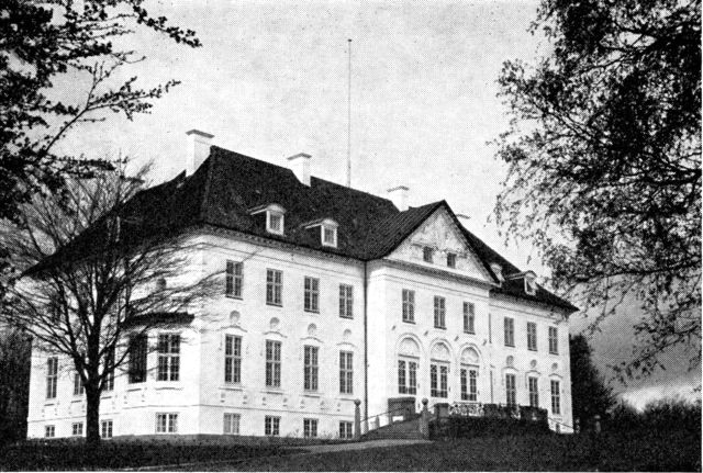 (Foto). Marselisborg slot. Opført 1899–1902.