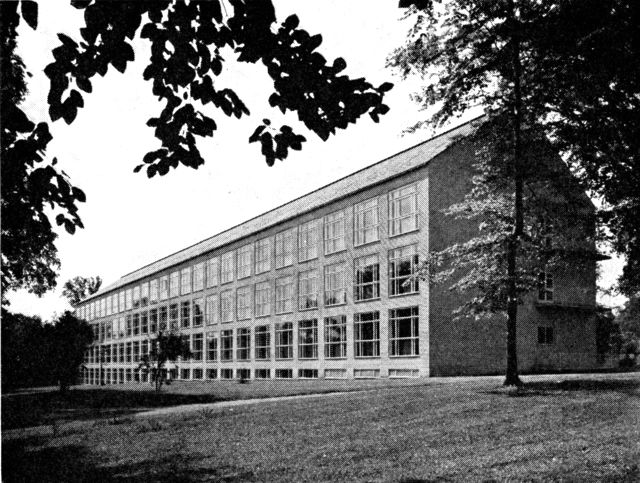 (Foto). Parti af Tandlægehøjskolen i Århus. Indviet 1961.