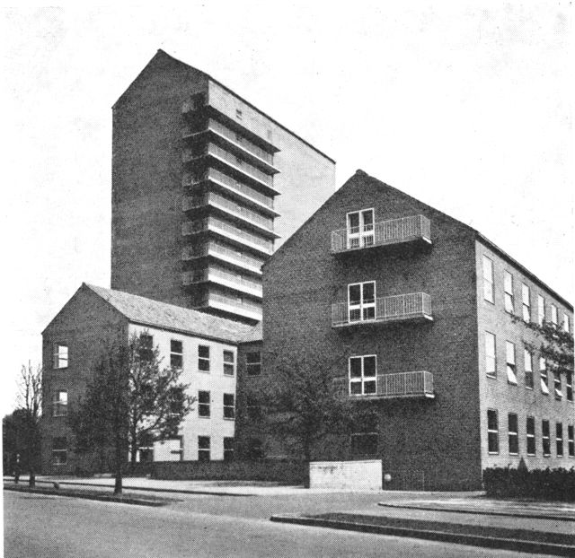 (Foto). Statsbiblioteket i Århus. Indviet 1963.