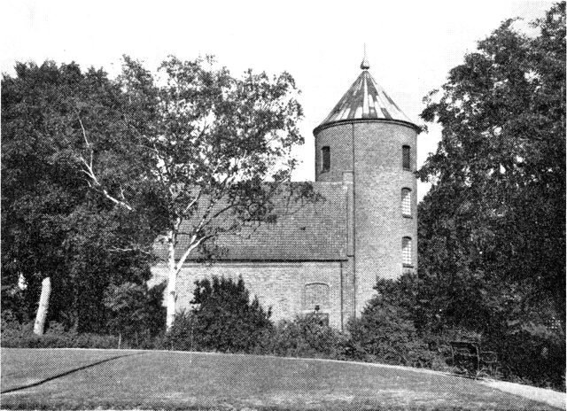 (Foto). Skanderborg slotskirke set fra vest.