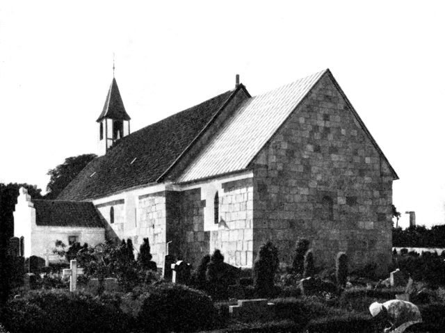 (Foto). Låsby kirke.
