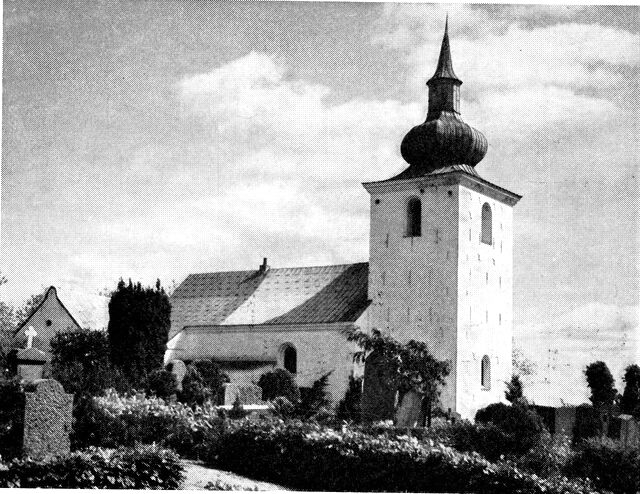 (Foto). Nørup kirke set fra nordvest.