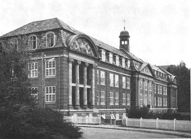 (Foto). Koldingfjordskolen, tidligere Julemærkesanatorium.