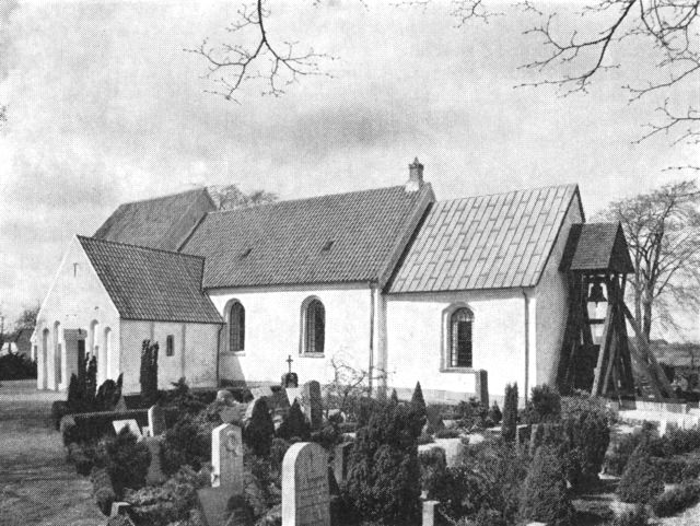 (Foto). Sønder Vilstrup kirke set fra sydøst.