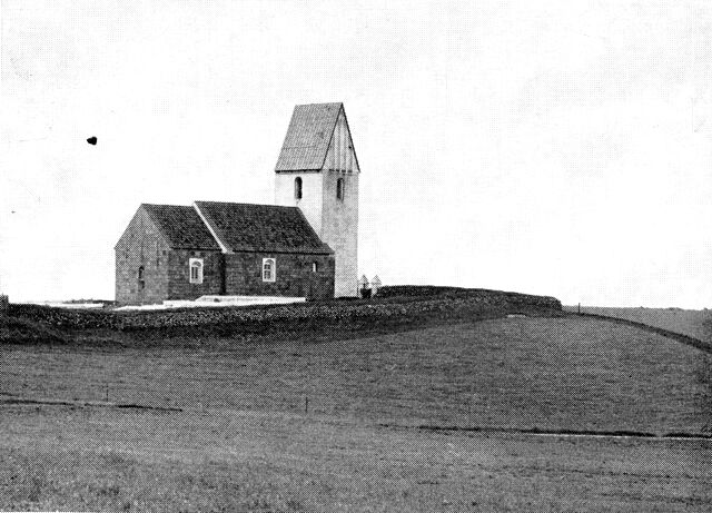 (Foto). Trans kirke set fra nordøst.