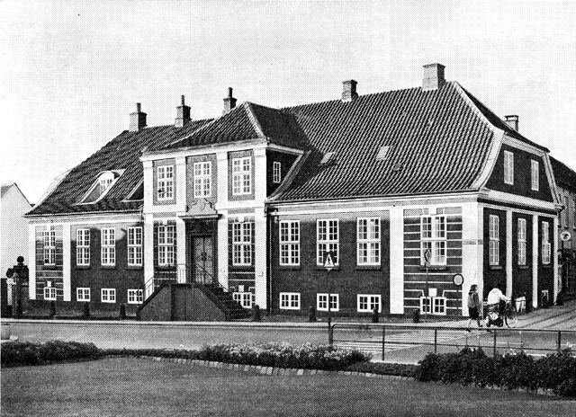 (Foto). Den Kampmannske gård.