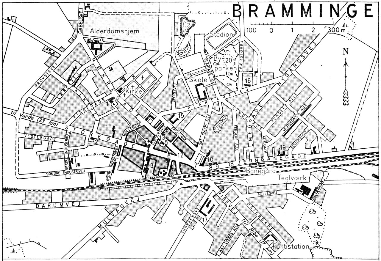 (Kort). 1 Bramminge Jernstøberi2 Redningskorps3 N. A. Jørgensens Møbelfabrik4 Mølgaards Hotel5 Bramminge Andelsmejeri6 Landbosparekassen for Ribe og Omegn7 Landmandsbanken8 Handelsbanken9 Apotek10 Hotel Kikkenborg (med teatersal)11 Højskolehjem12 Kommunekontor13 Bibliotek14 Fritidshjem15 Bramminge Efterskole16 Bramminge Optagelseshjem17 N. Thorsens Trælast A/S18 Posthus og telegrafstation19 Bramminge Hvilehjem20 Festplads med friluftssceneG.E.C. Gads ForlagRevideret 1962 Geodætisk Institut. Eneret