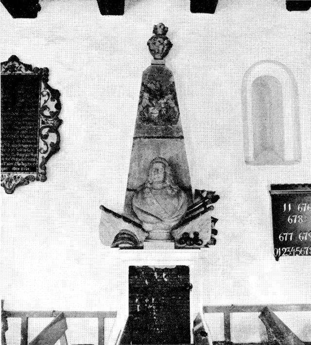 (Foto). C. C. v. Gabels monument i Bramminge kirke.