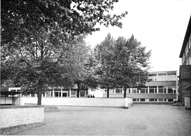 (Foto). Haderslev statsseminarium. Parti med nye bygninger fra 1958 ff.
