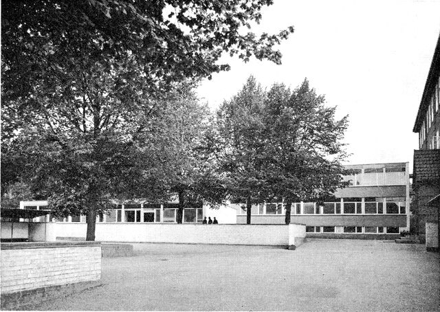 (Foto). Haderslev statsseminarium. Parti med nye bygninger fra 1958 ff.