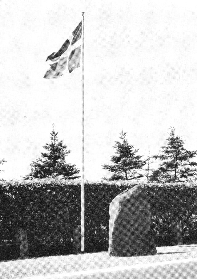 (Foto). Mindesten for kong Christian X.s ridt over grænsen til Sønderjylland d. 10. juli 1920. Ved hovedvej A 10.