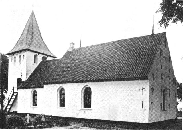 (Foto). Hjerndrup kirke. Nordsiden.