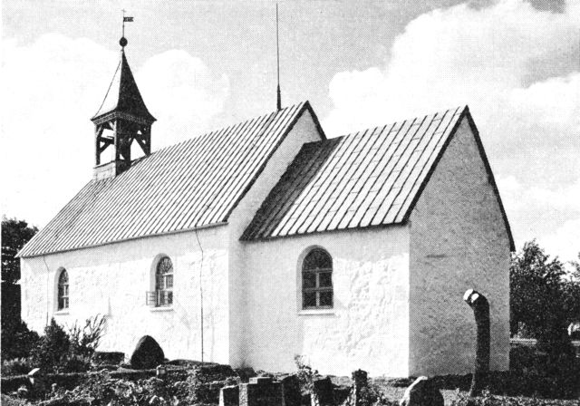 (Foto). Hjerting kirke set fra sydøst.