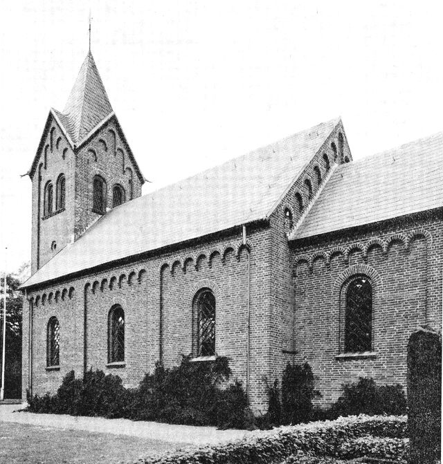 (Foto). Frimenighedskirken ved Bovlund Bjerg. Opført 1896.