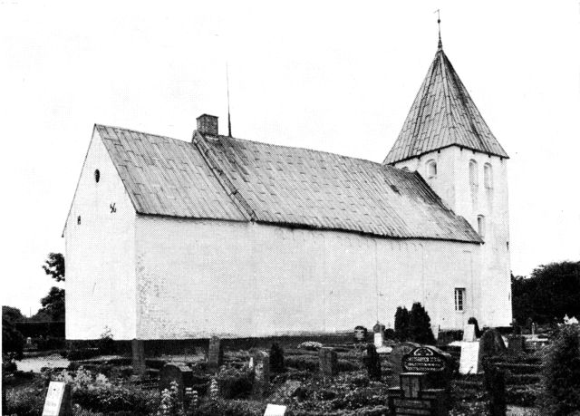 (Foto). Højrup kirke.