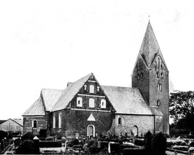 (Foto). Døstrup kirke.