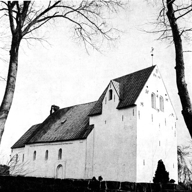 (Foto). Hostrup kirke.