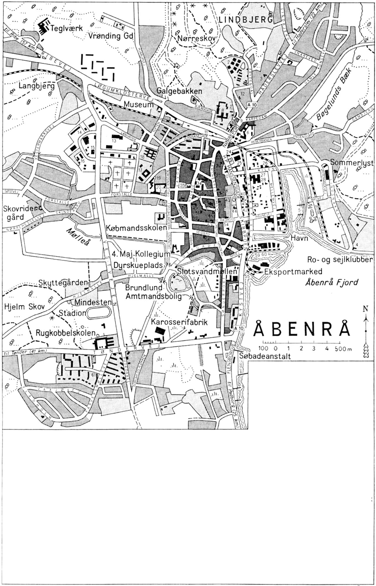 (Kort). 1. Landsarkiv2. Nellikegartneri3. Frimurerloge4. Strandbo (Hvilehjem)5. Lystbådehavn6. Cimbria (Tømmerhandel)7. Folkehjem (Hotel)8. Åbenrå Amts og Bys Sygehus9. Mindesten (Frederik Fischer 1838)10. Dom, Ting- og arresthus Politikontor11. Banegård12. Skt. Jørgens Kirke (Frimenighedskirke)13. Åbenrå Automobilhandel14. H. C. Kruse (bygningssnedkeri)15. Gartnernes Salgsforening16. Centralmejeriet17. Tysk Gymnasium18. Alderdomshjem19. Tysk Privatskole20. Åbenrå Statsskole21. Odd Fellow Loge22. Missionshotel23. Hotel Danmark24. Turisthotel. Turistbureau25. Sønderjyllandshallen26. Falck. Redningskorpsene27. Off. Slagtehus28. Andelssvineslagteri29. Grand Hotel30. Åbenrå Teater31. Åbenrå Kreditbank32. Posthus og telegrafstation33. Hotel Royal34. Nygadeskolen35. Teknisk Skole m. Bibliotek36. Vægterstatuen37. Svaneapoteket38. Ungdomshjem39. Handelsbanken40. Åbenrå Museum41. Brandstation42. Rutebilstation43. Genforeningshaven Monument (H. P. Hanssen)44. Amtshuset45. Sparekassen for Åbenrå By og Amt46. Den Nordslesvigske Folkebank47. Monument (faldne 1914–18)48. Skt. Nicolai Kirke49. Børnehaveseminarium50. Stiftelse (Günderoth)51. Præstegården52. Det Sønderjyske Landsbibliotek53. Rådhusgangens Skole. Rådhus Børnebibliotek54. Andelsbanken. Amtsstue55. Løveapoteket56. Skt. Ansgar Hospital og Kirke57. Toldkammer58. Teater Hotellet59. Havnekontor60. Sømandshjem61. Den Nordslesvigske Folkebank BibliotekG. E. C. Gads Forlag Revideret 1964. Geodætisk Institut. Eneret