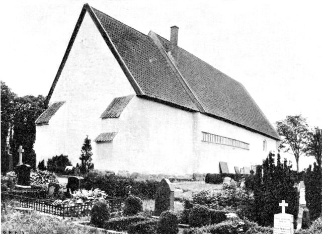 (Foto). Rinkenæs gamle kirke set fra nordøst.