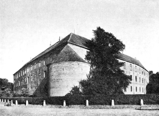 (Foto). Sønderborg slot set fra nordvest.
